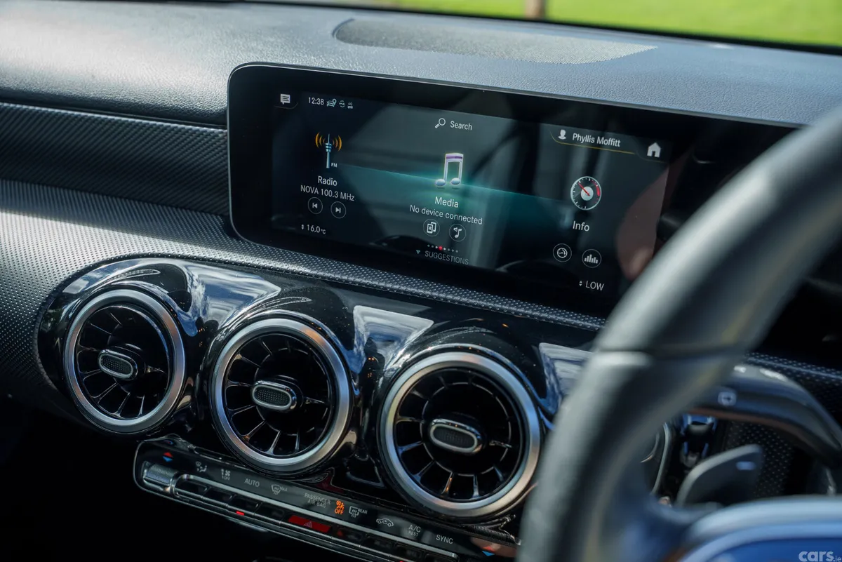 Mercedes-Benz A-Class Hatchback, Petrol, 2018, Silver