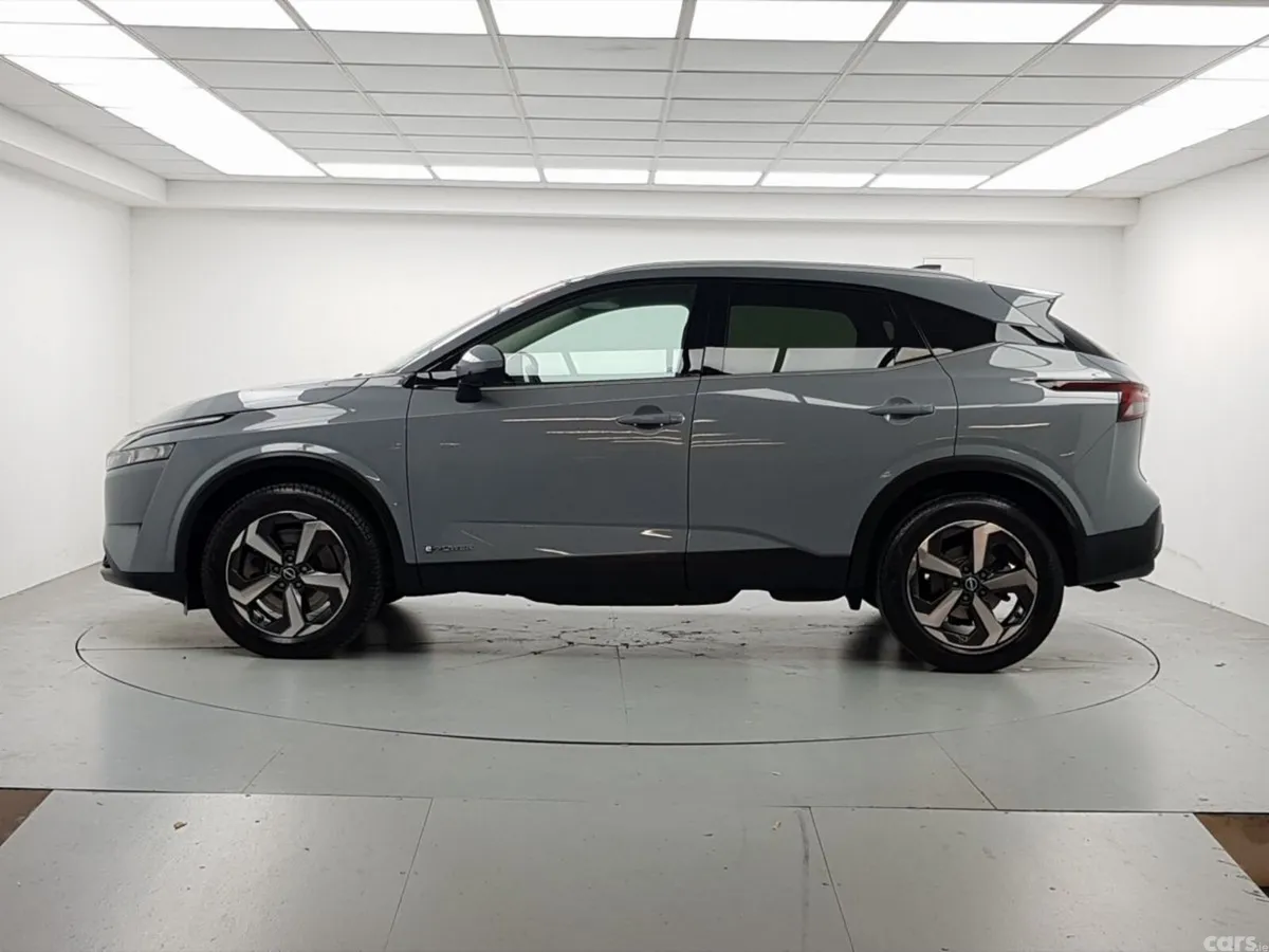 Nissan Qashqai MPV, Petrol, 2024, Grey