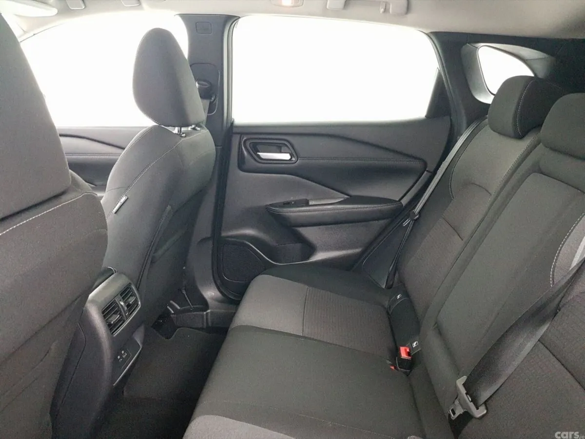 Nissan Qashqai MPV, Petrol, 2024, Grey