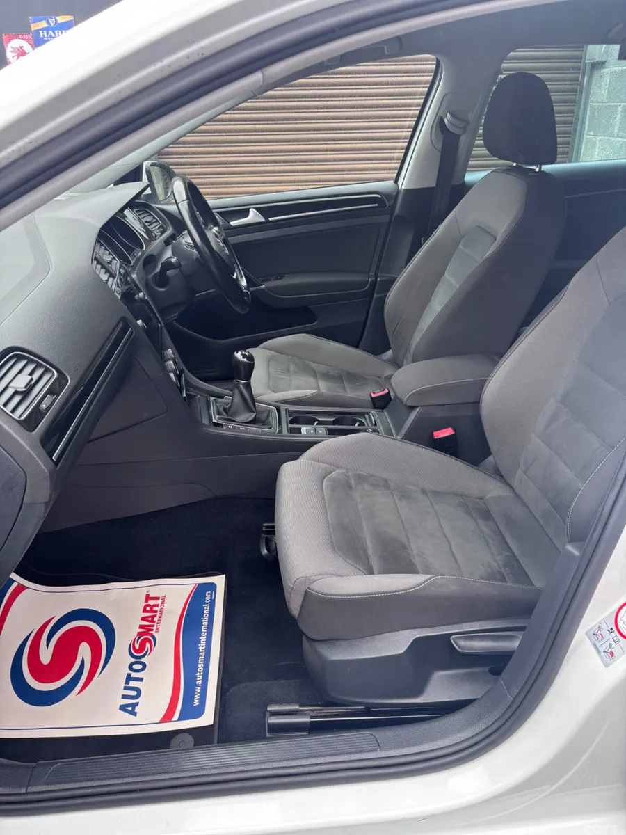 Volkswagen Golf Hatchback, Diesel, 2018, White