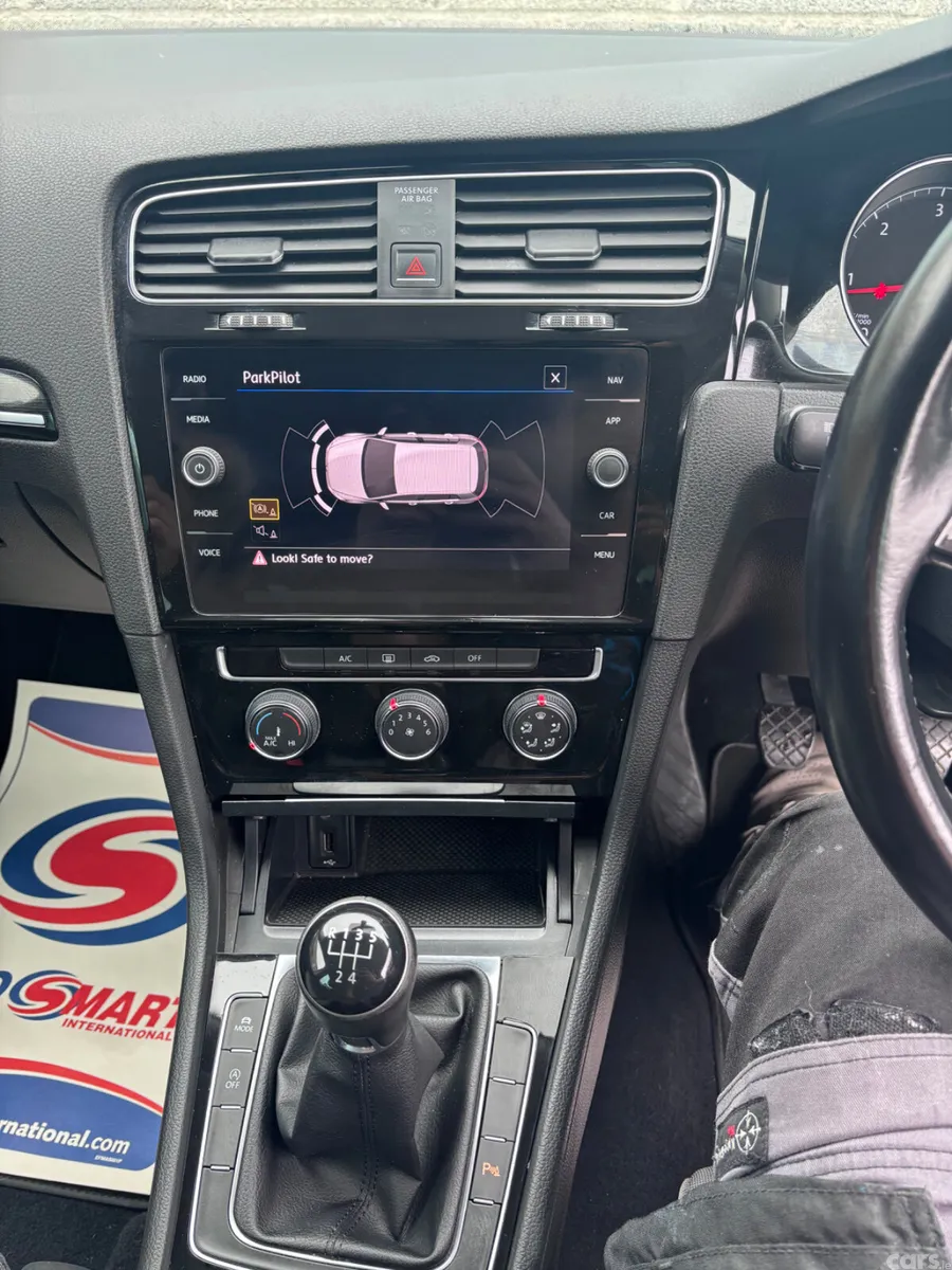 Volkswagen Golf Hatchback, Diesel, 2018, White