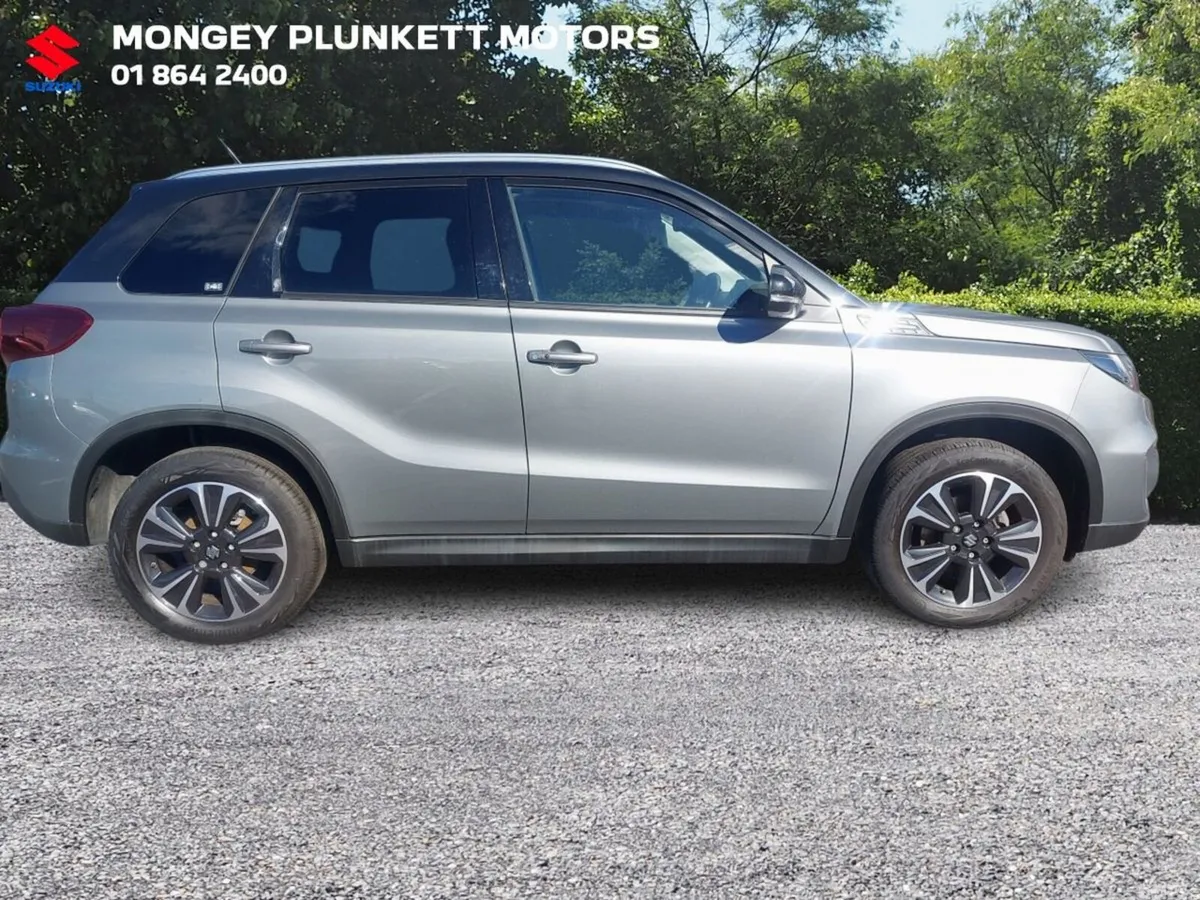 Suzuki Vitara SUV, Petrol, 2023, Grey