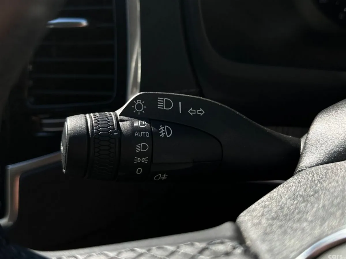 Volvo XC90 SUV, Petrol Plug-in Hybrid, 2023, Blue