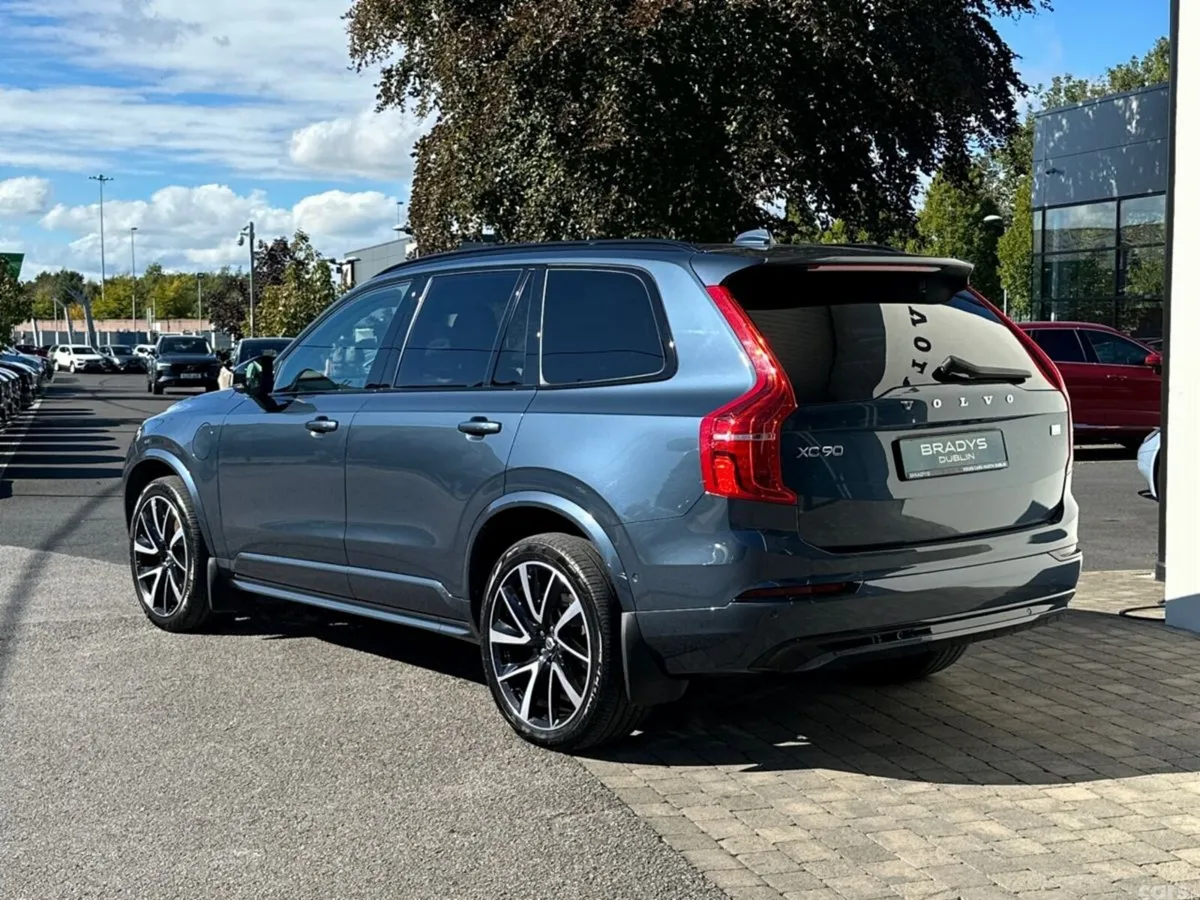 Volvo XC90 SUV, Petrol Plug-in Hybrid, 2023, Blue