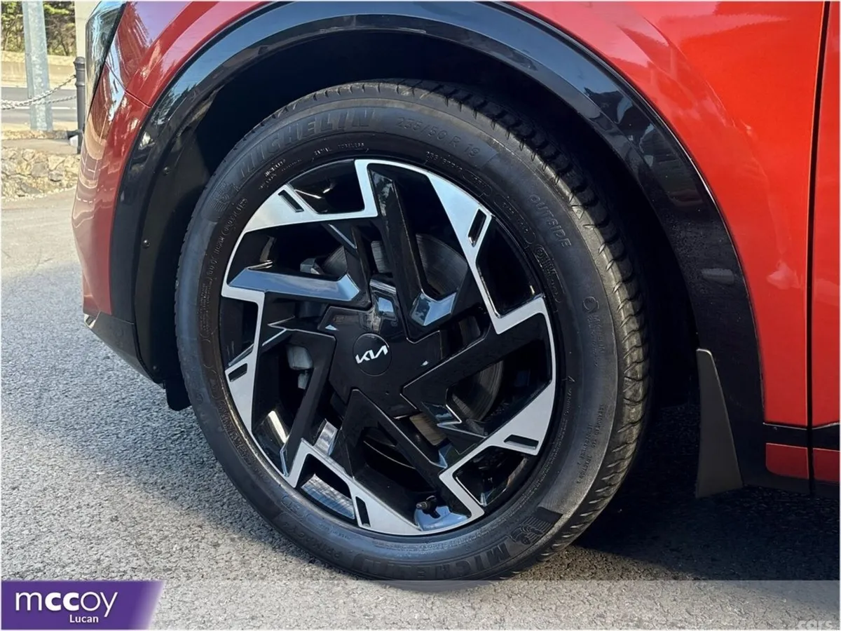 Kia Sportage SUV, Diesel Hybrid, 2023, Orange