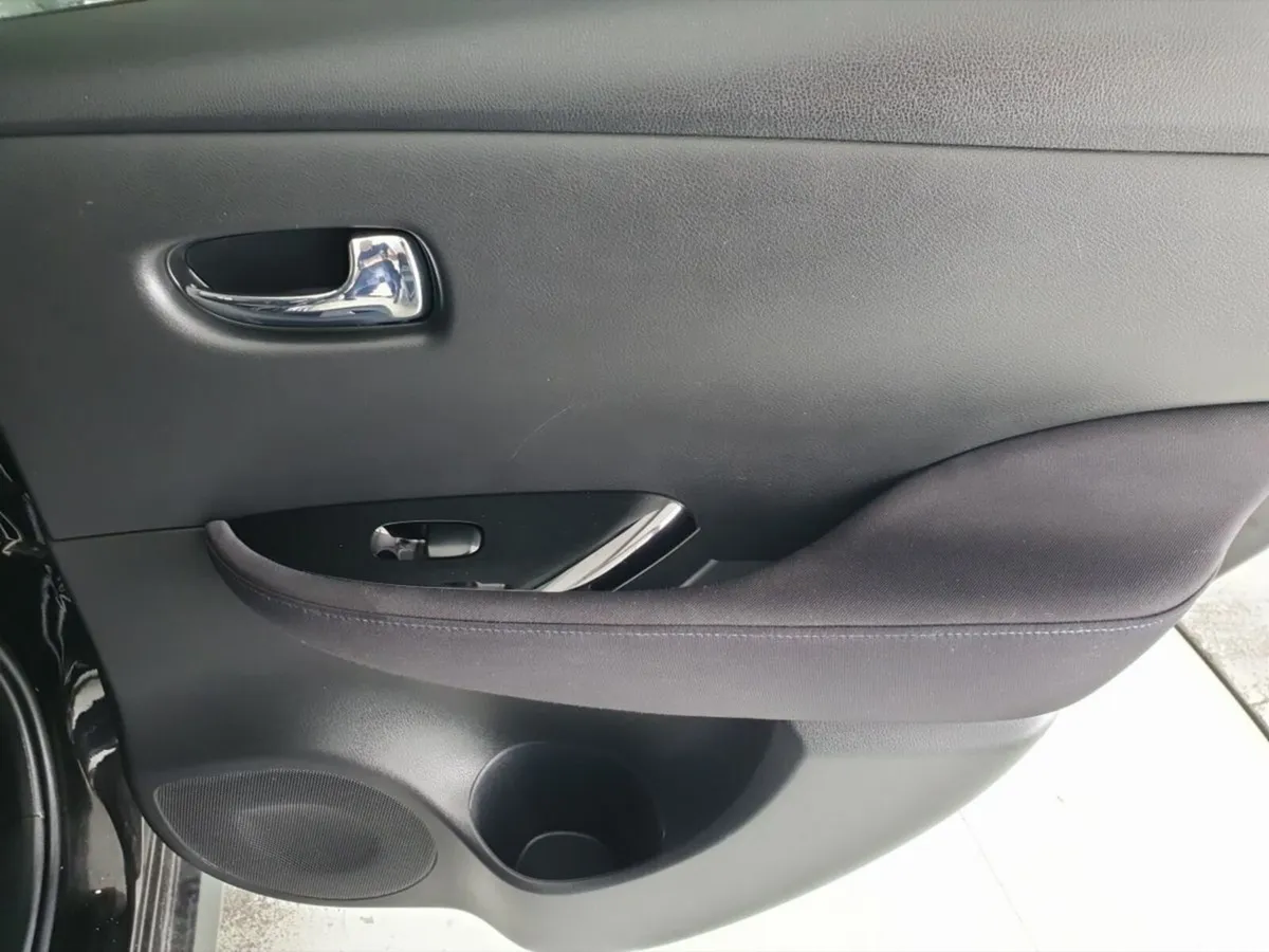 Nissan Leaf Hatchback, Electric, 2024, Black