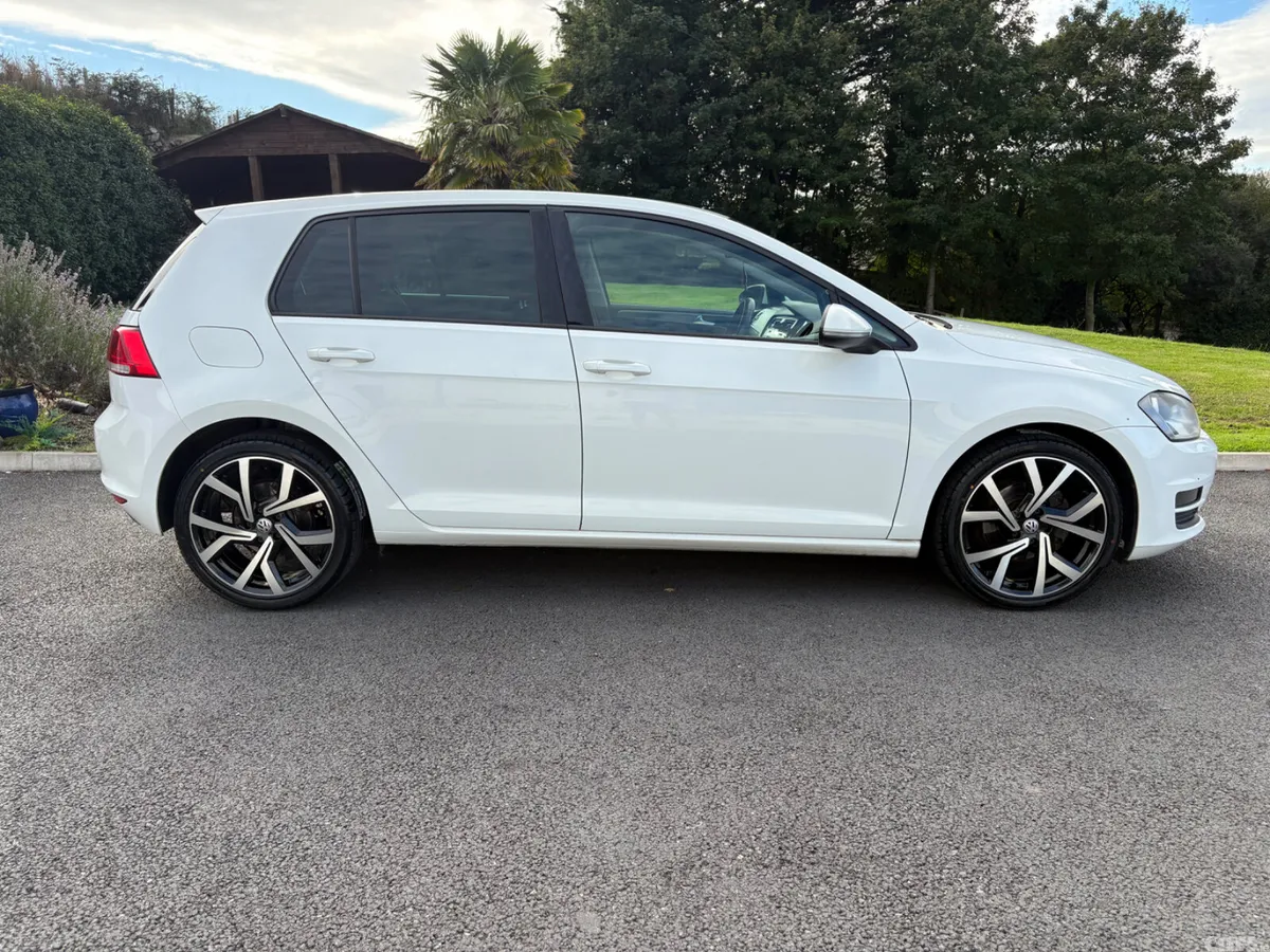 Volkswagen Golf Estate, Diesel, 2014, White