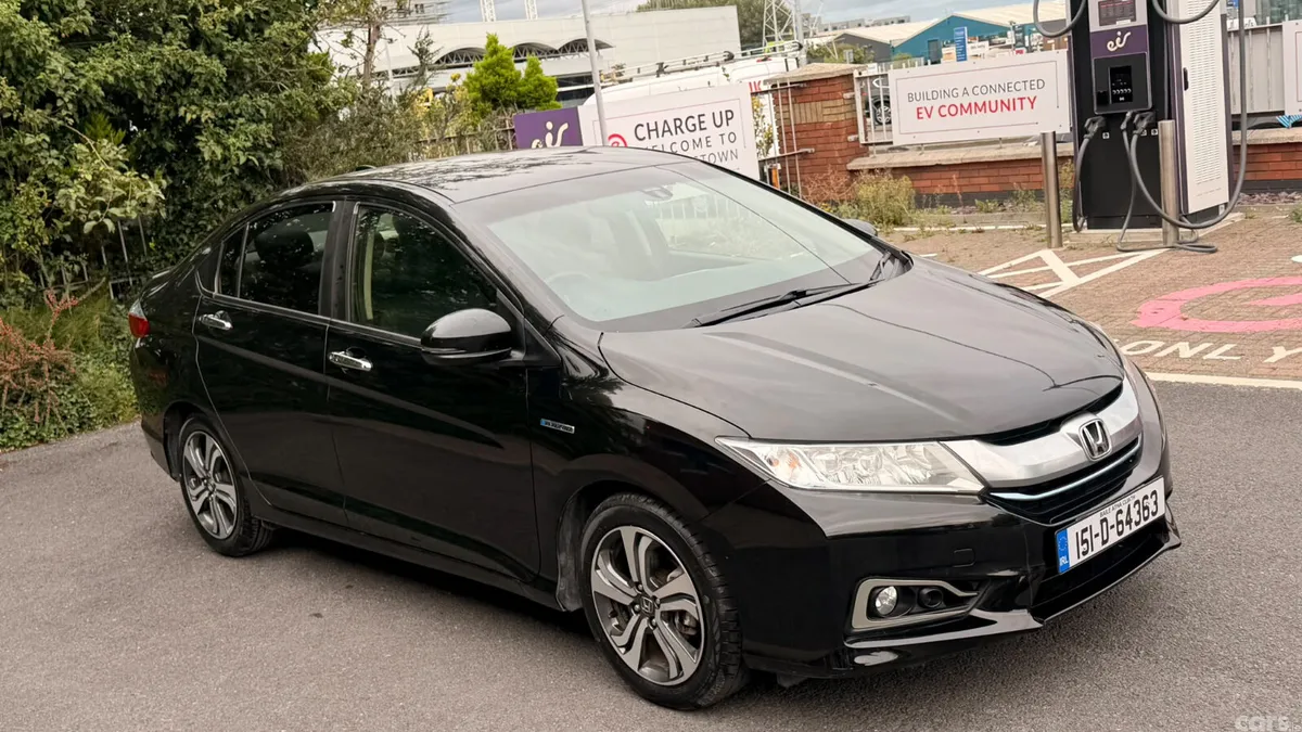 Honda Grace Saloon, Petrol Hybrid, 2015, Black