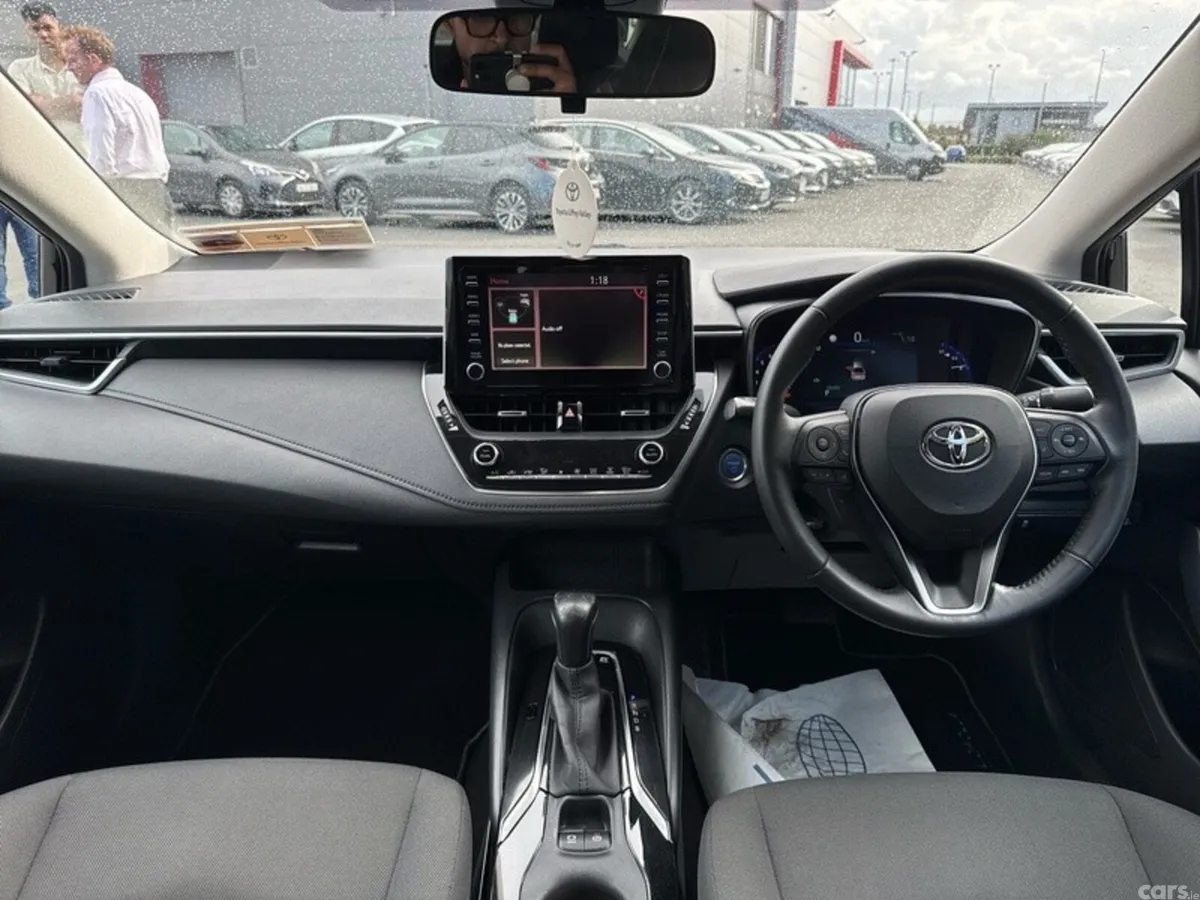 Toyota Corolla Saloon, Petrol Hybrid, 2020, Black