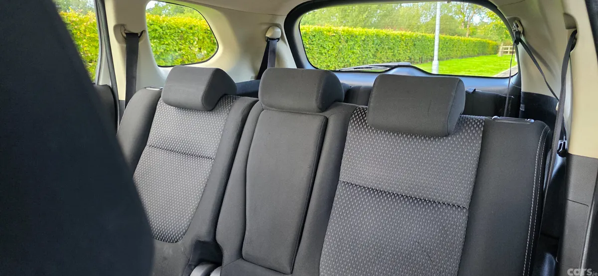 Mitsubishi Outlander SUV, Diesel, 2016, White
