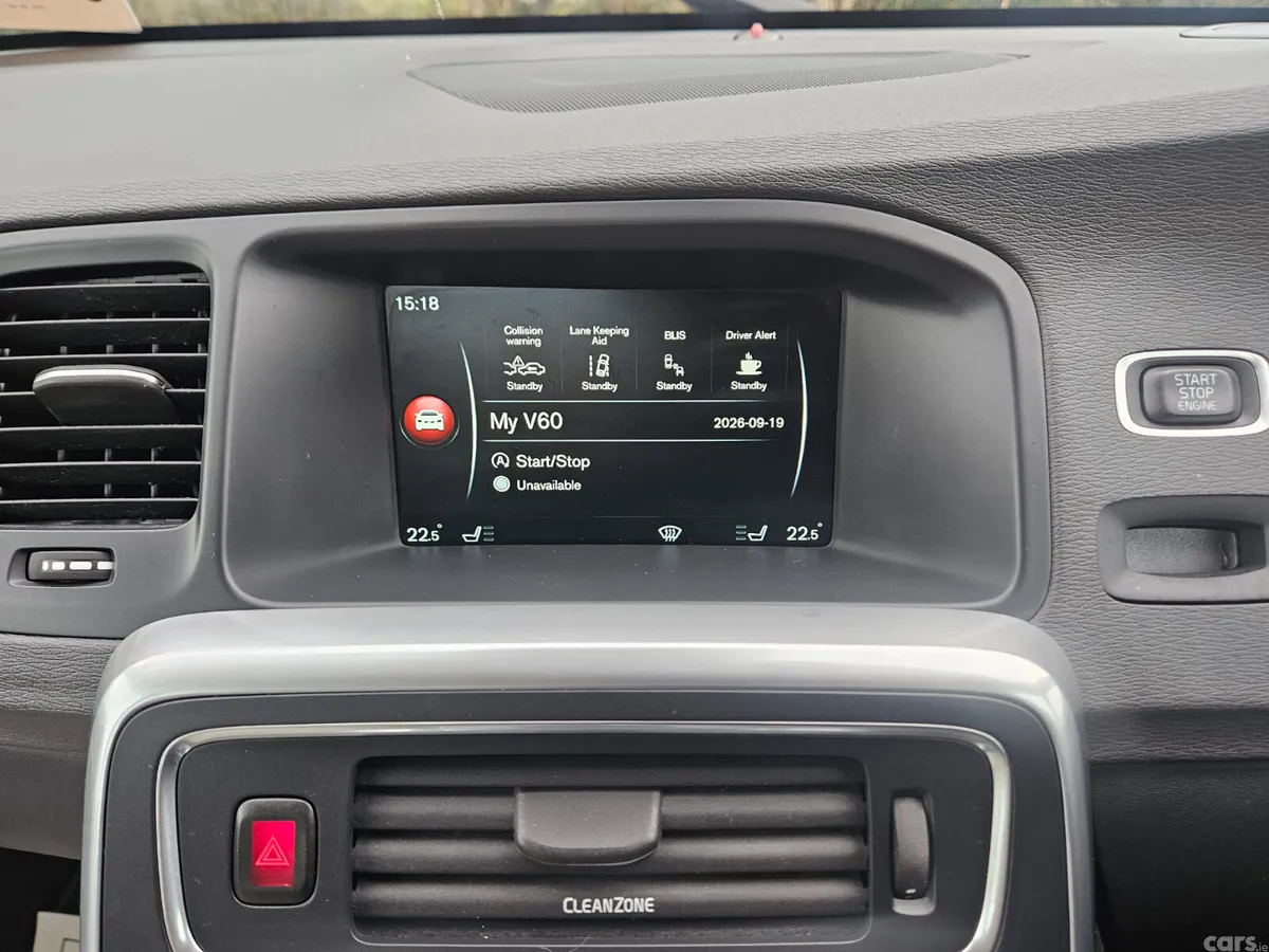 Volvo V60 Estate, Diesel, 2017, Gold