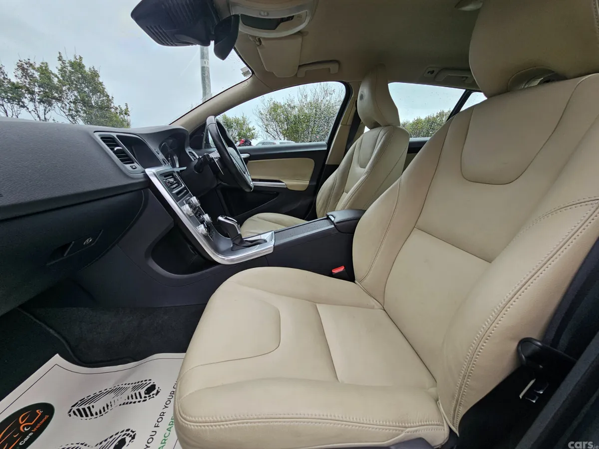 Volvo V60 Estate, Diesel, 2017, Gold
