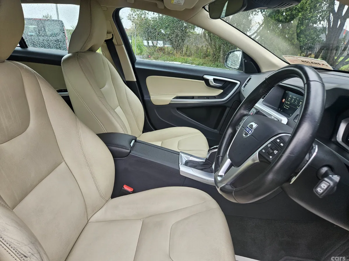 Volvo V60 Estate, Diesel, 2017, Gold