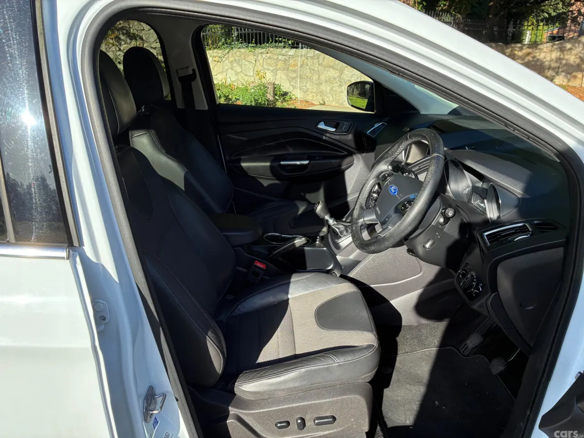 Ford Kuga SUV, Diesel, 2016, White