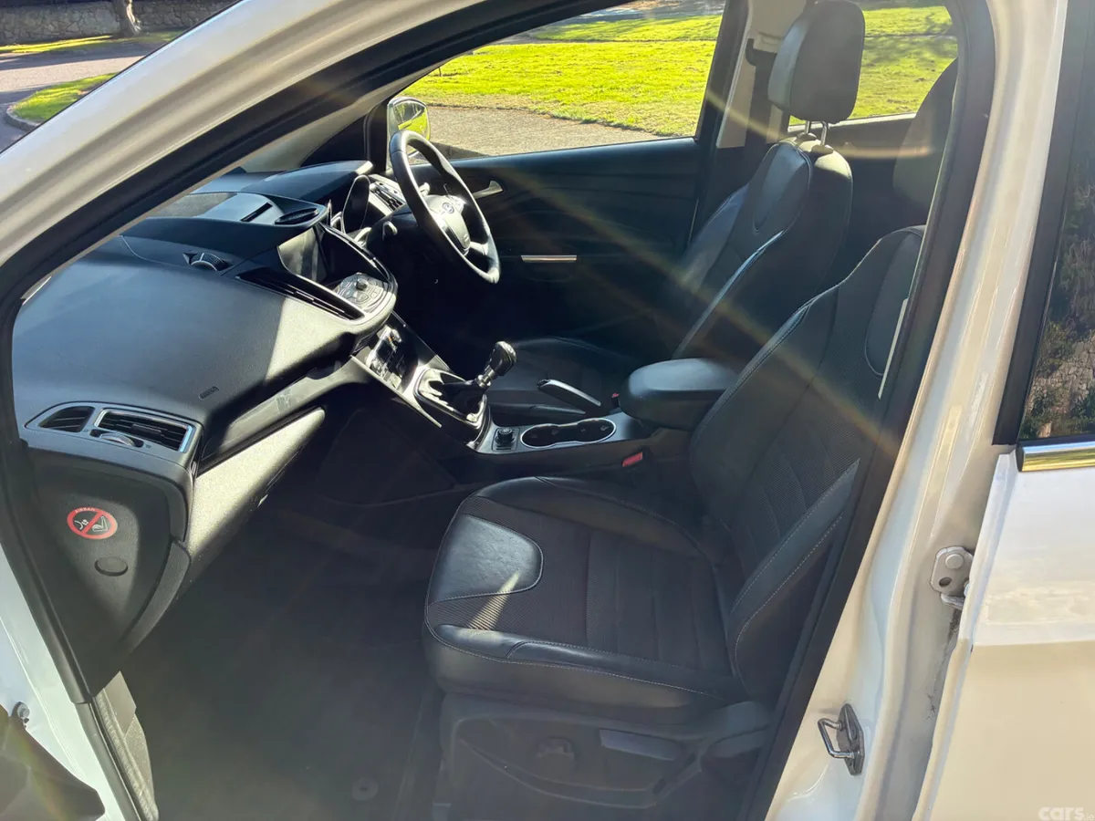 Ford Kuga SUV, Diesel, 2016, White