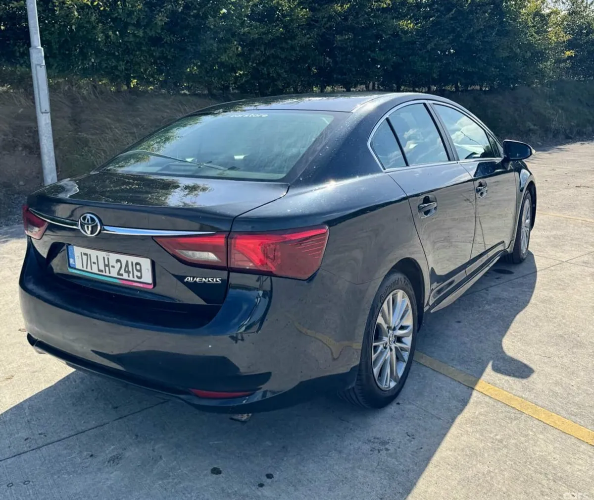 Toyota Avensis Saloon, Diesel, 2017, Grey