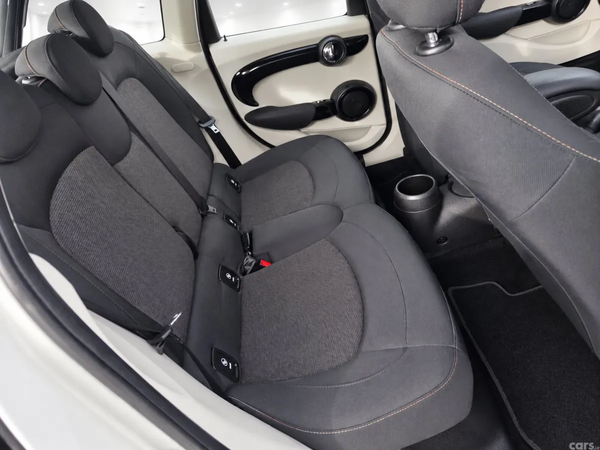 Mini Cooper Hatchback, Petrol, 2015, Grey