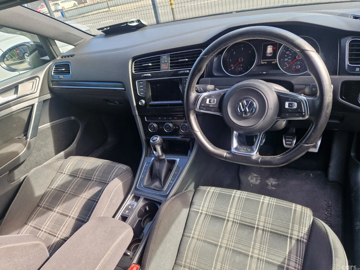 Volkswagen Golf Hatchback, Diesel, 2015, Grey