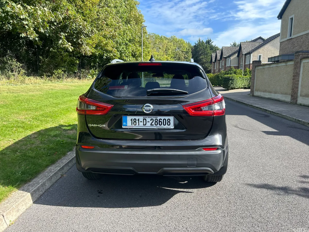 Nissan Qashqai MPV, Petrol, 2018, Black
