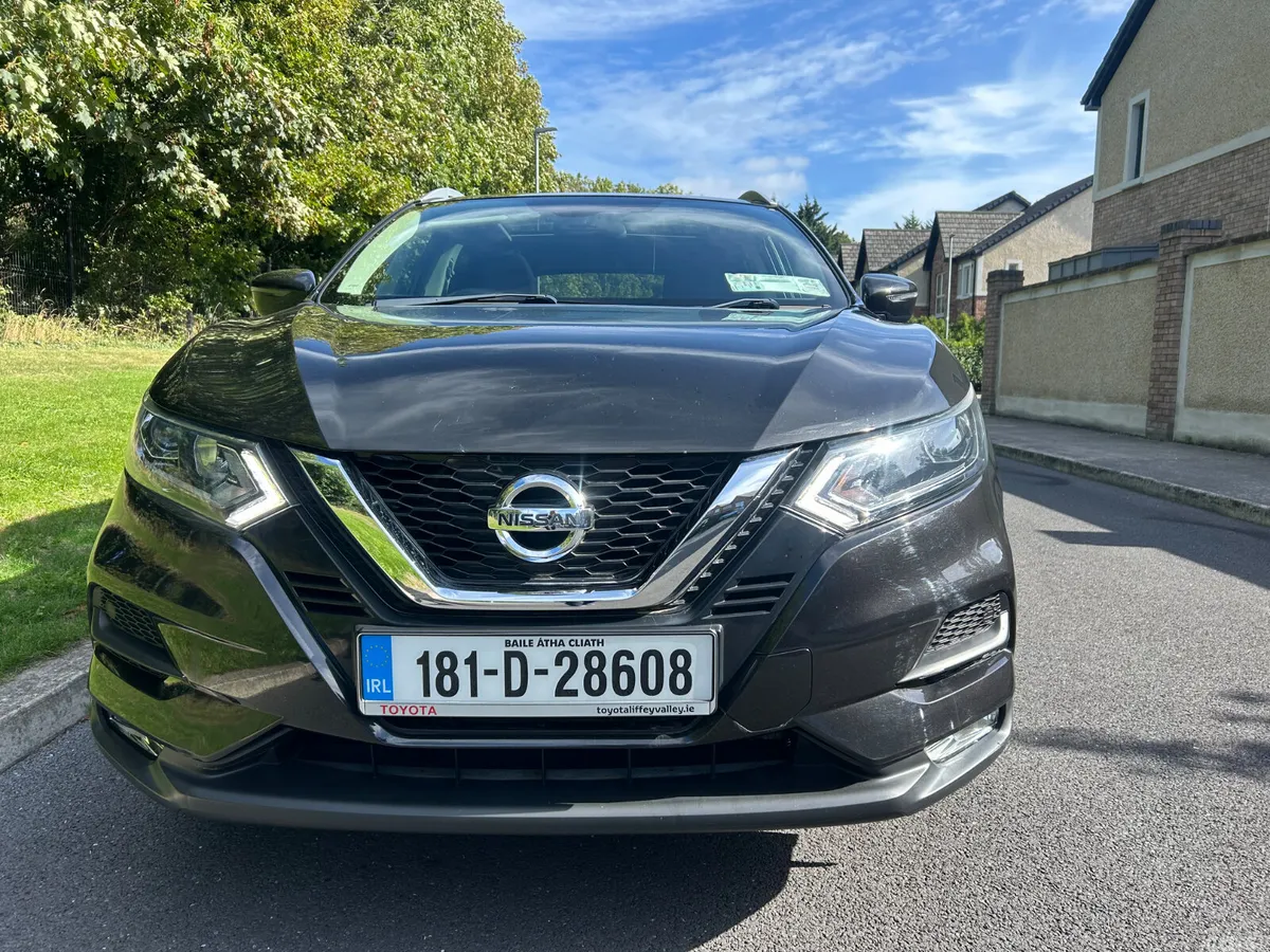 Nissan Qashqai MPV, Petrol, 2018, Black
