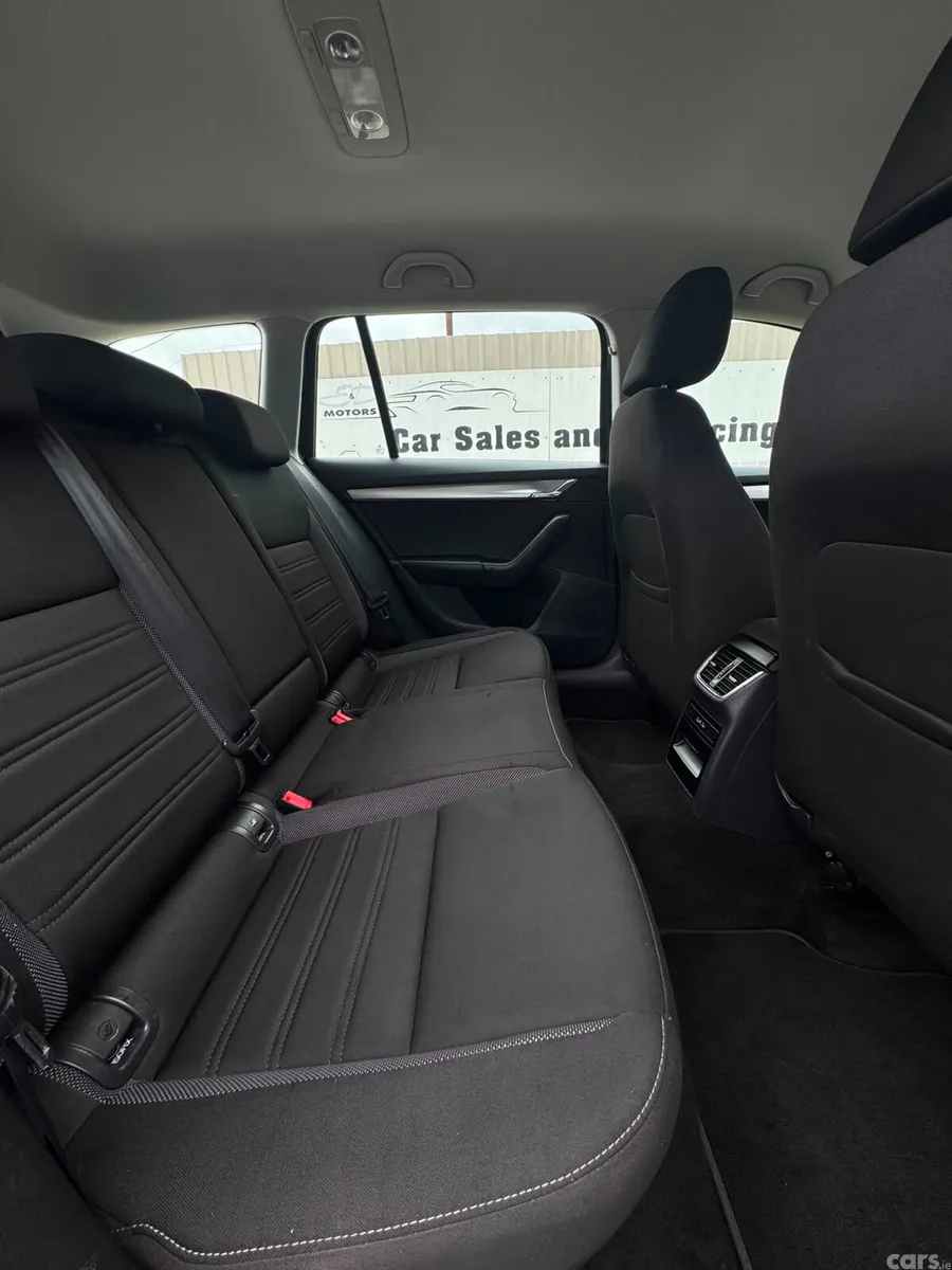 Skoda Octavia Estate, Diesel, 2020, Black