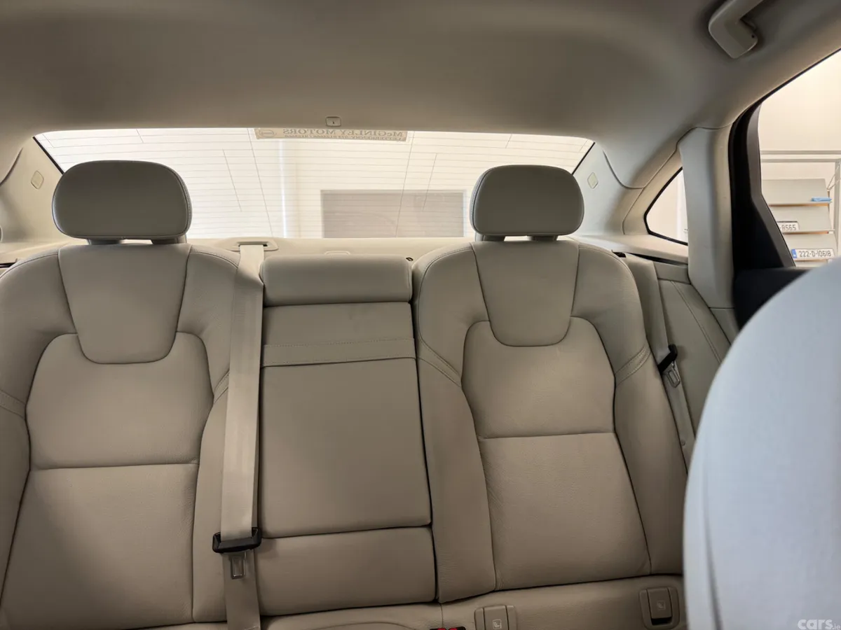 Volvo S90 Saloon, Diesel, 2020, Black