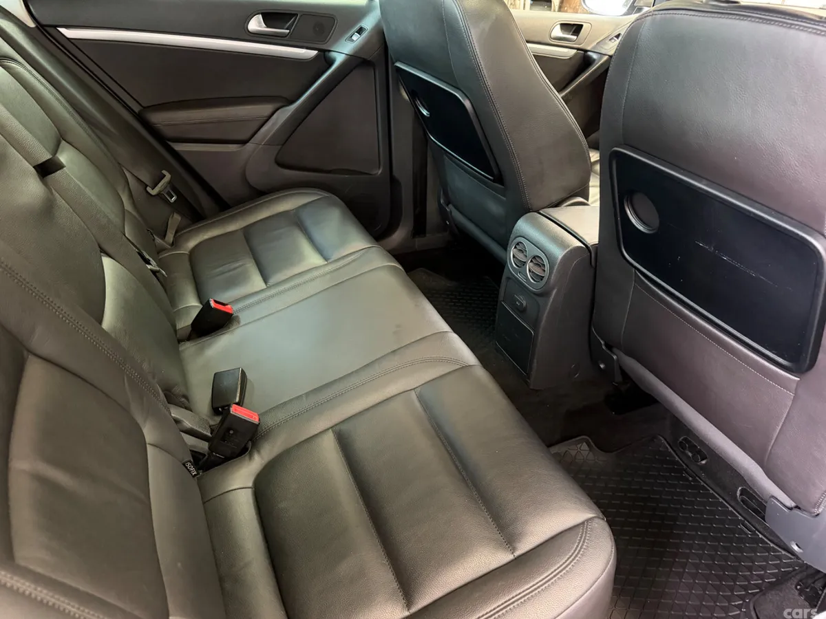 Volkswagen Tiguan SUV, Diesel, 2016, Brown