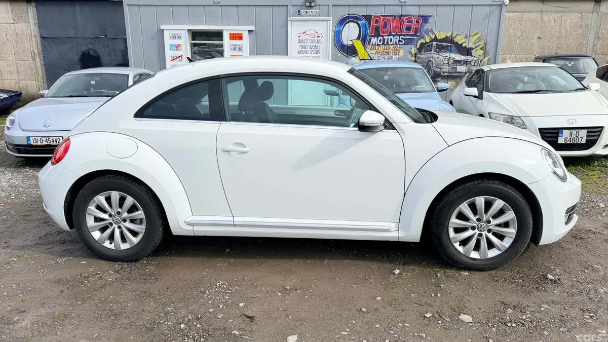 Volkswagen Beetle Hatchback, Petrol, 2015, White