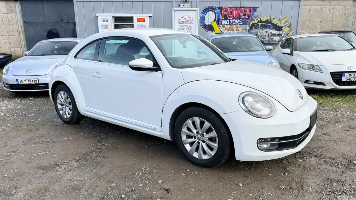 Volkswagen Beetle Hatchback, Petrol, 2015, White