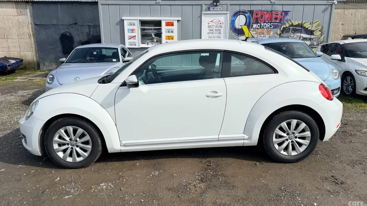 Volkswagen Beetle Hatchback, Petrol, 2015, White