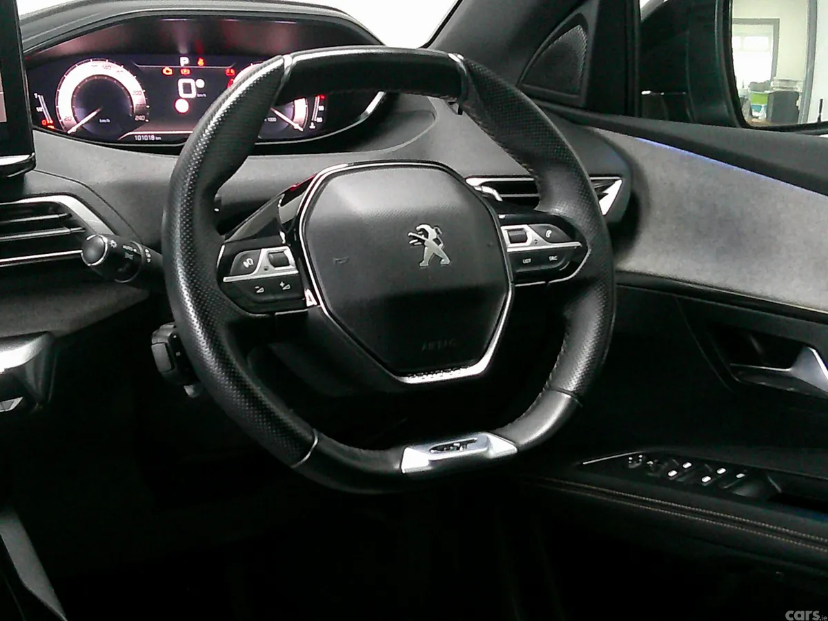 Peugeot 3008 MPV, Diesel, 2024, Black