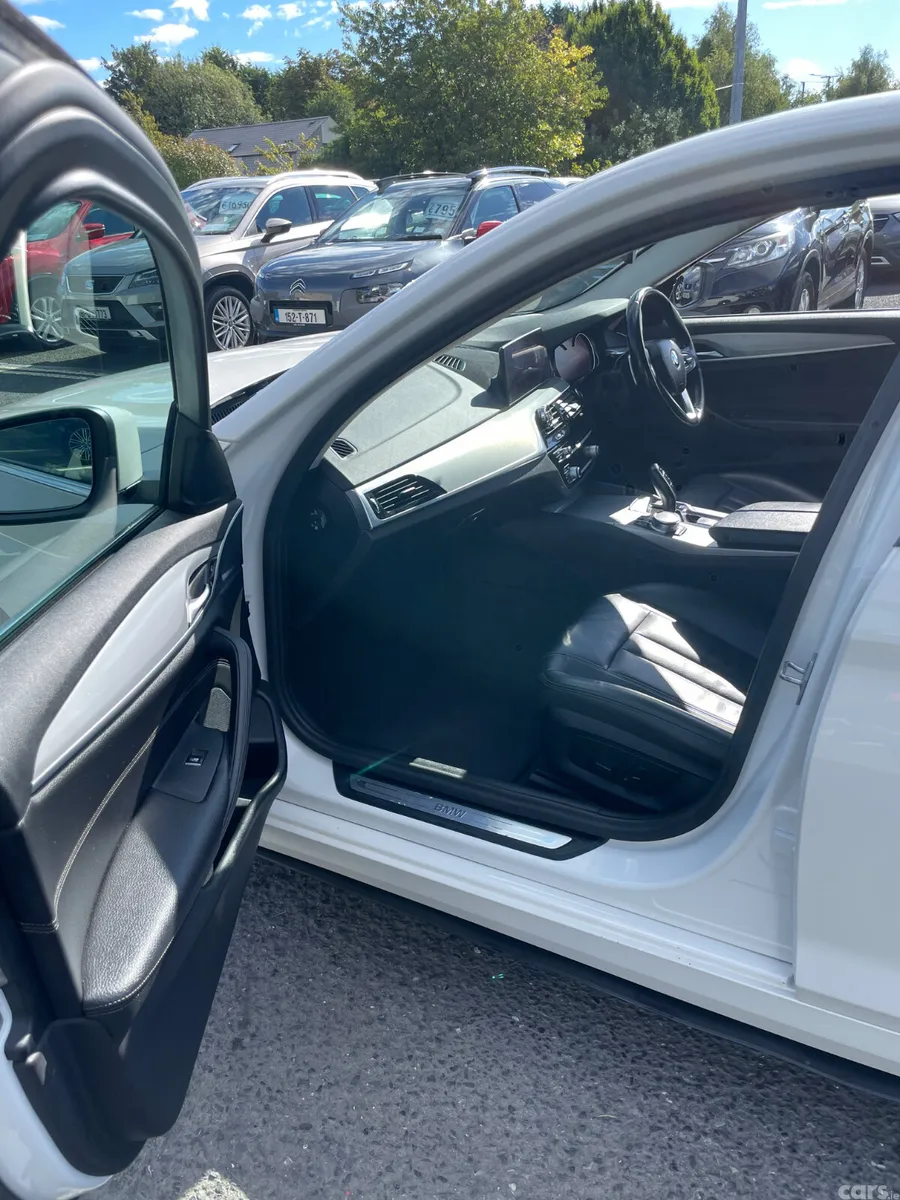 BMW 5-Series Saloon, Diesel, 2017, White