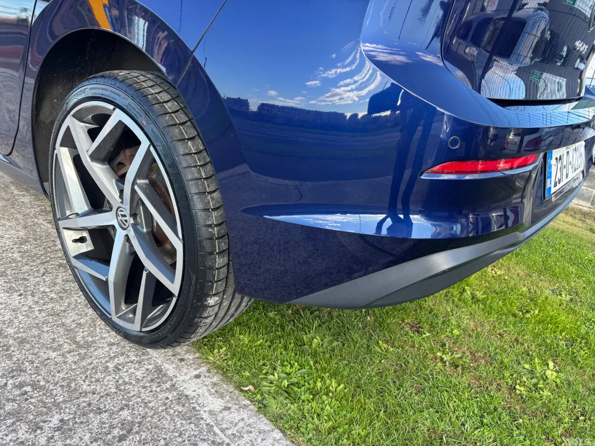 Volkswagen Golf Hatchback, Diesel, 2023, Blue