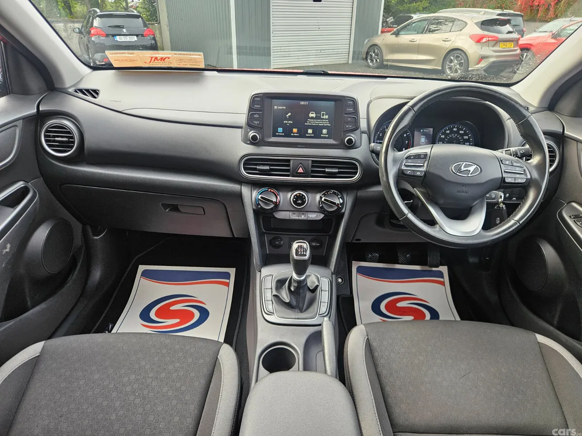Hyundai KONA Hatchback, Petrol, 2019, Red