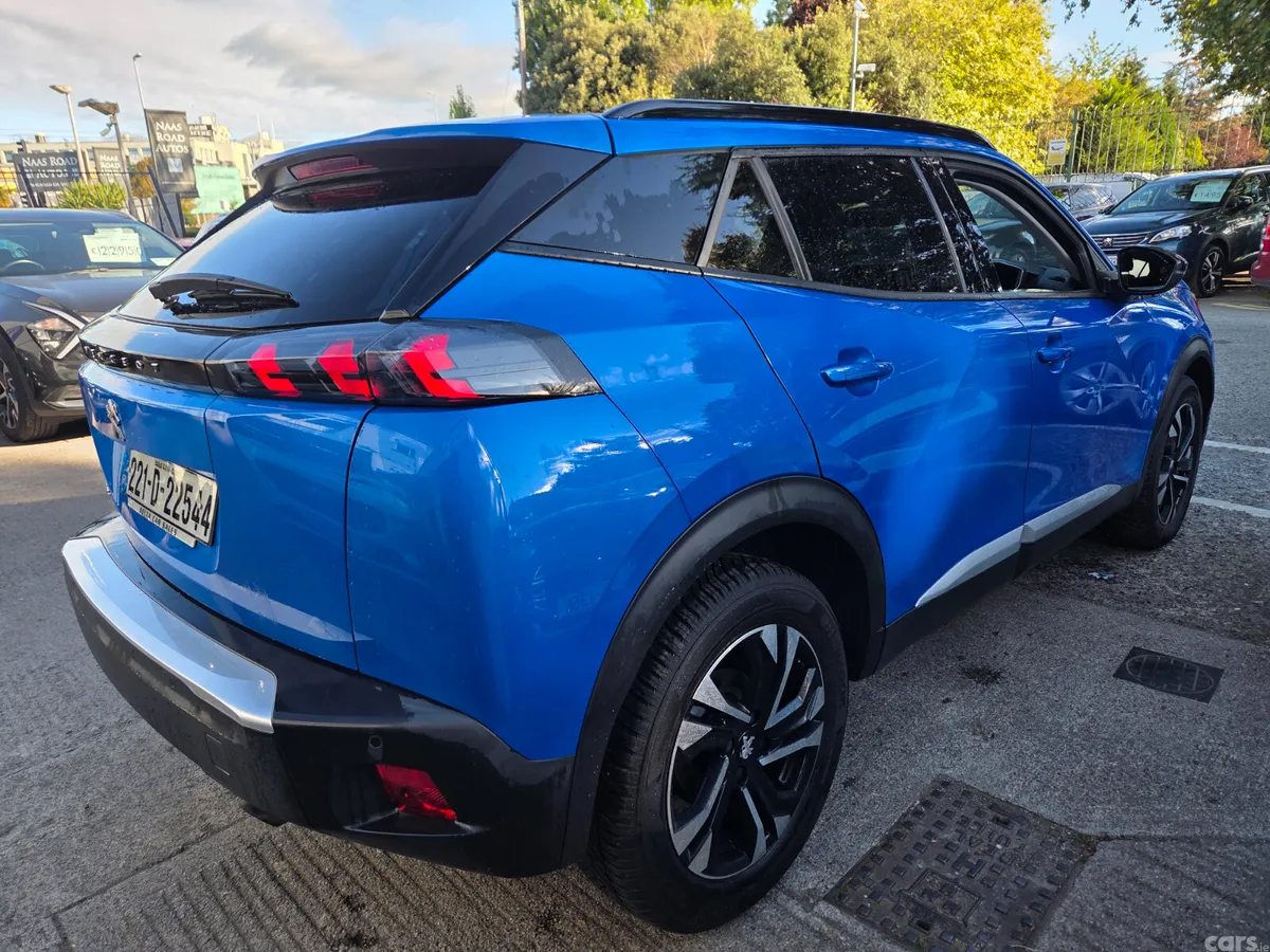 Peugeot 2008 MPV, Petrol, 2022, Blue