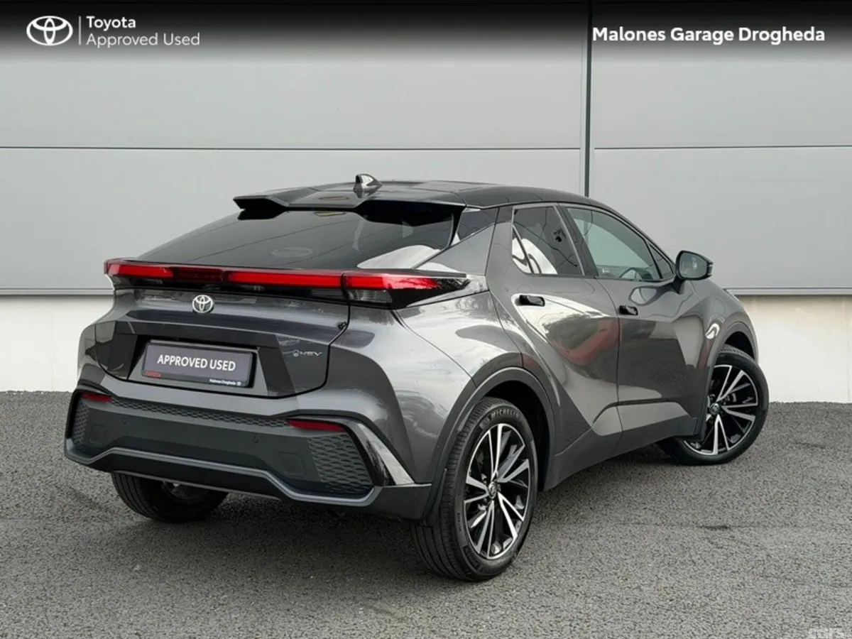 Toyota C-HR SUV, Petrol Hybrid, 2025, Grey