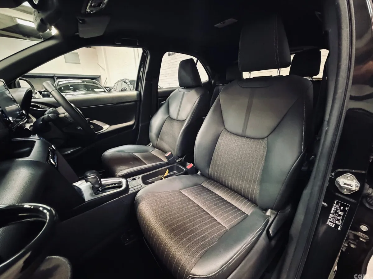 Toyota Yaris Cross SUV, Petrol Hybrid, 2024, Black