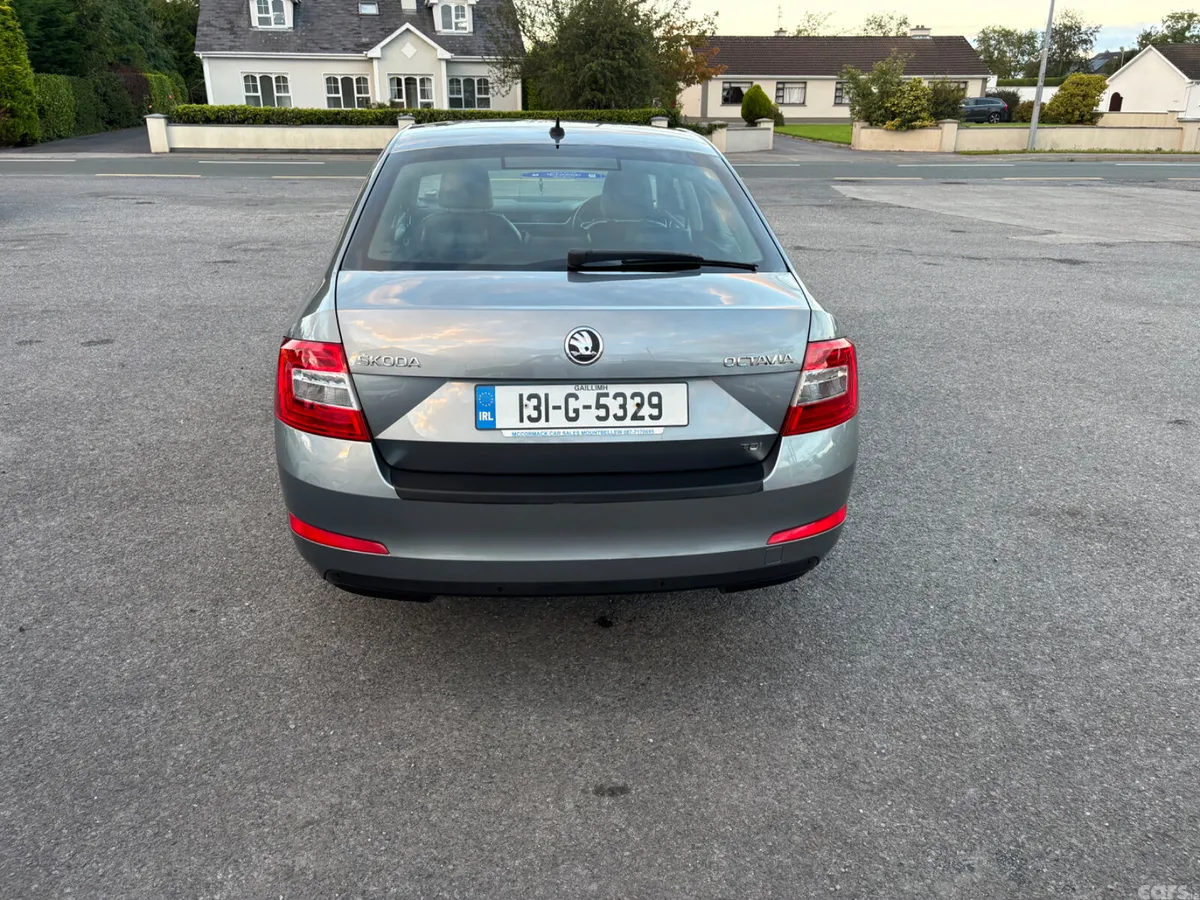 Skoda Octavia Hatchback, Diesel, 2013, Grey