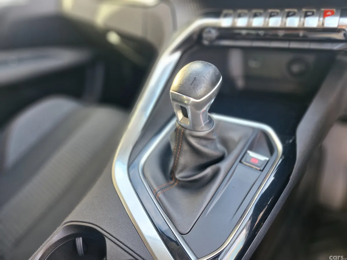 Peugeot 3008 SUV, Diesel, 2017, Grey