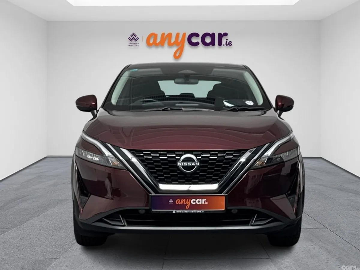 Nissan Qashqai MPV, Petrol, 2024, Red