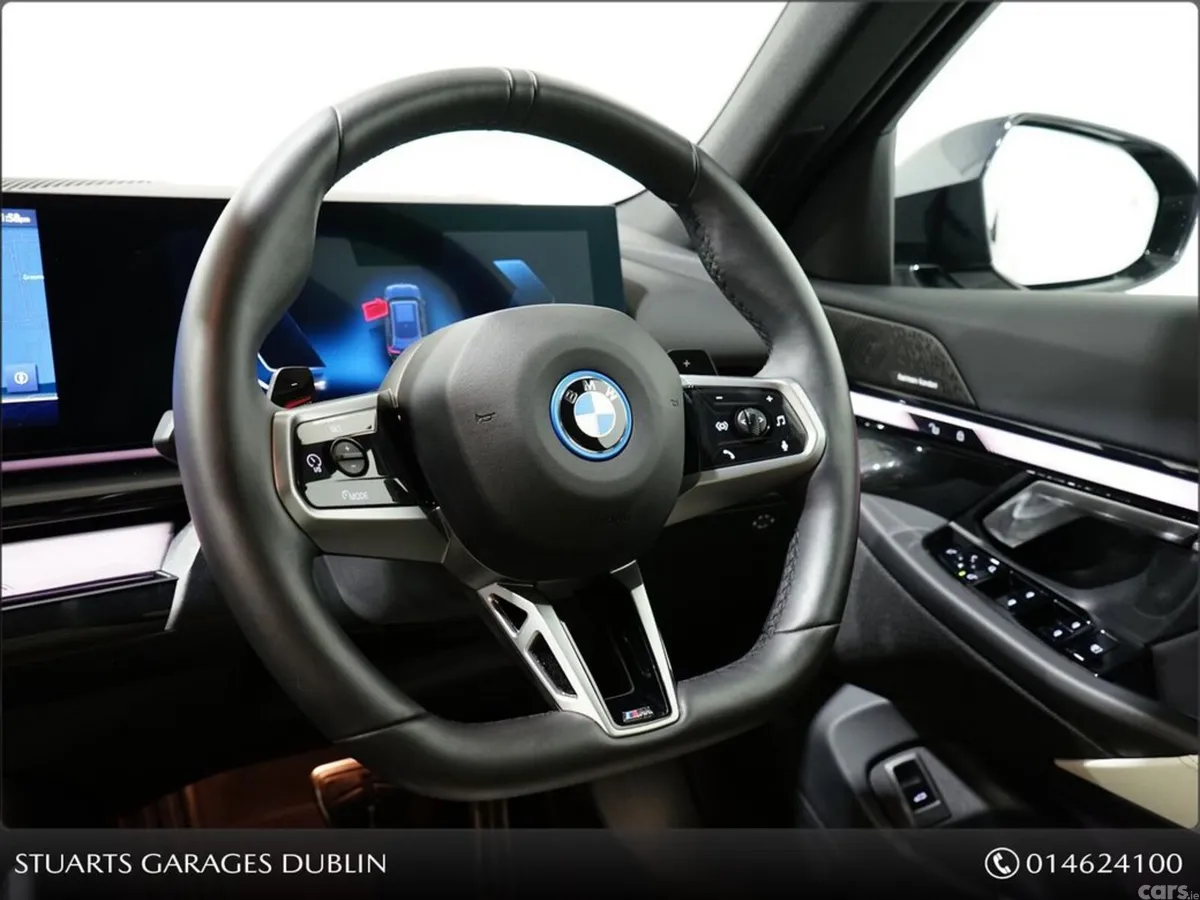 BMW 5-Series Estate, Petrol Plug-in Hybrid, 2025, Black