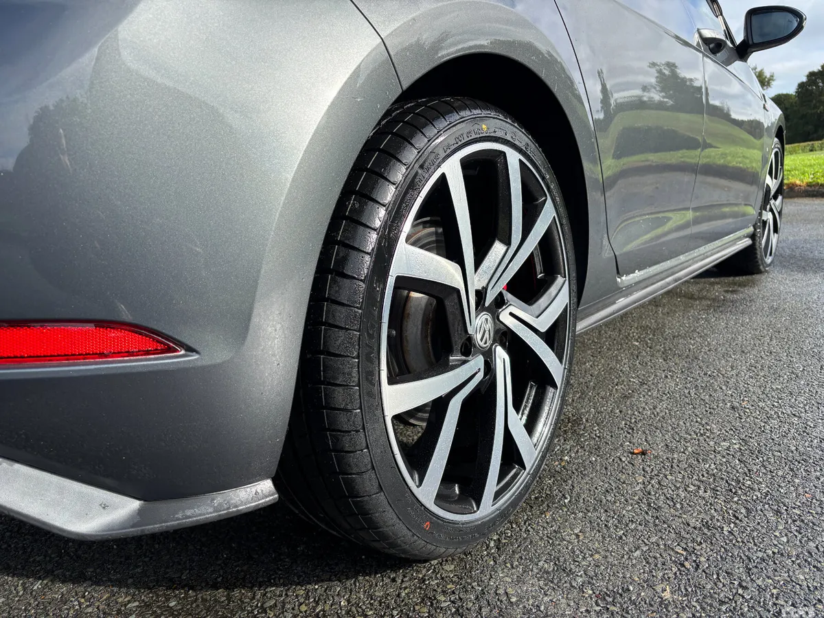 Volkswagen Golf Hatchback, Petrol, 2018, Grey