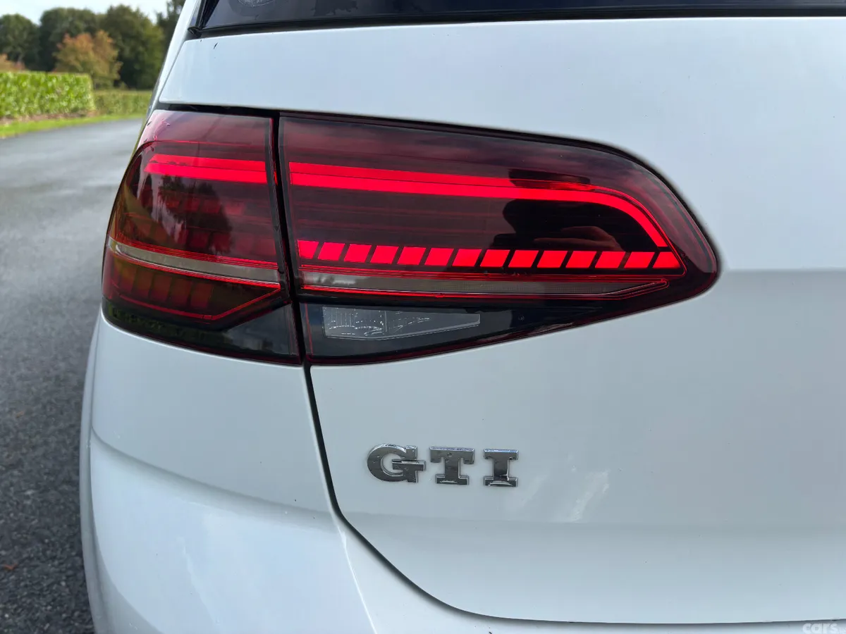 Volkswagen Golf Hatchback, Petrol, 2018, White