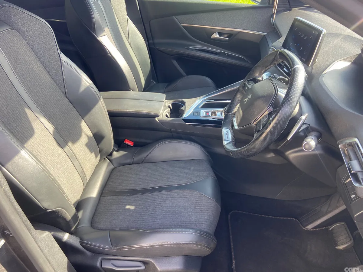 Peugeot 3008 MPV, Diesel, 2020, Grey