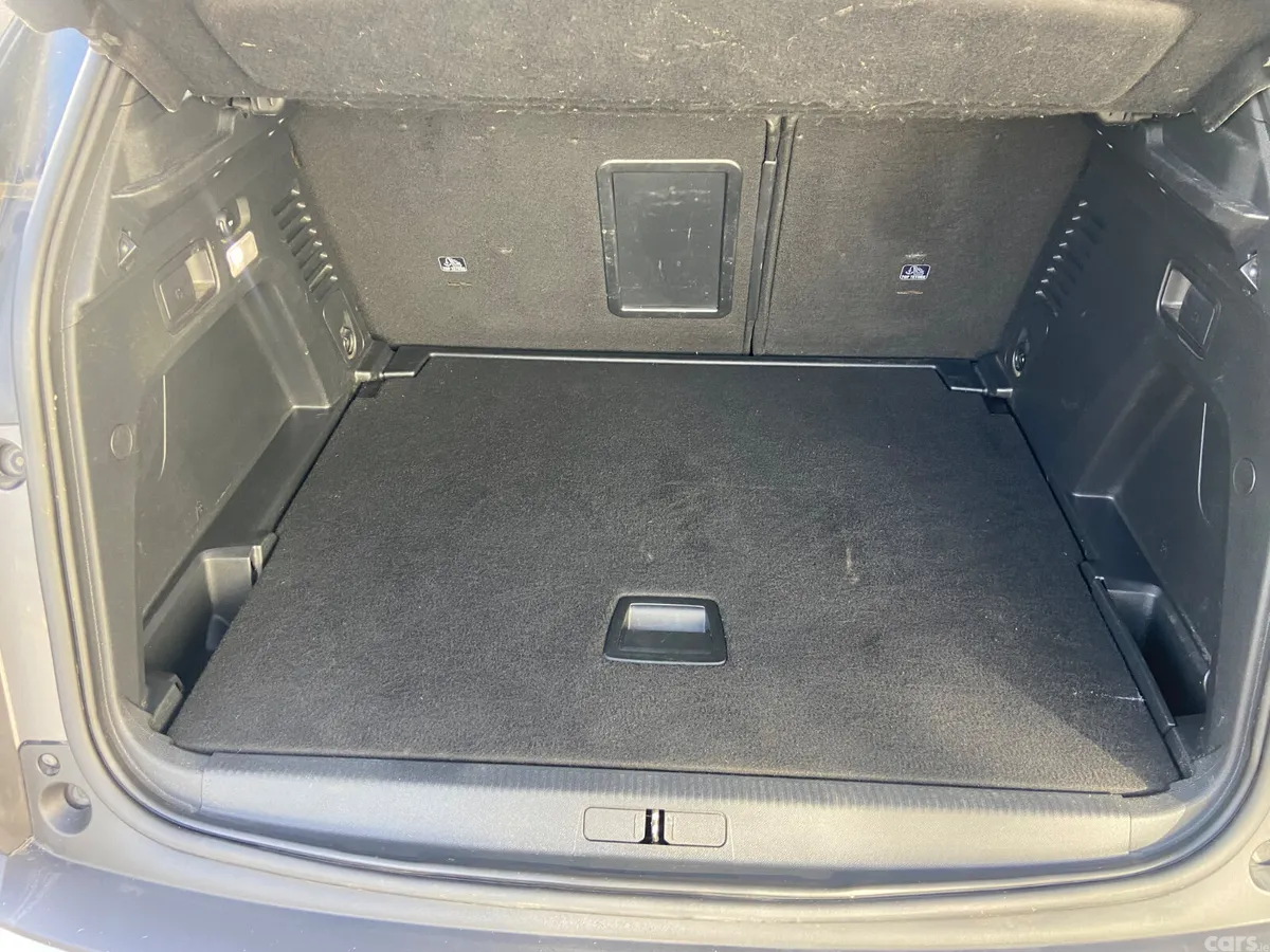 Peugeot 3008 MPV, Diesel, 2020, Grey