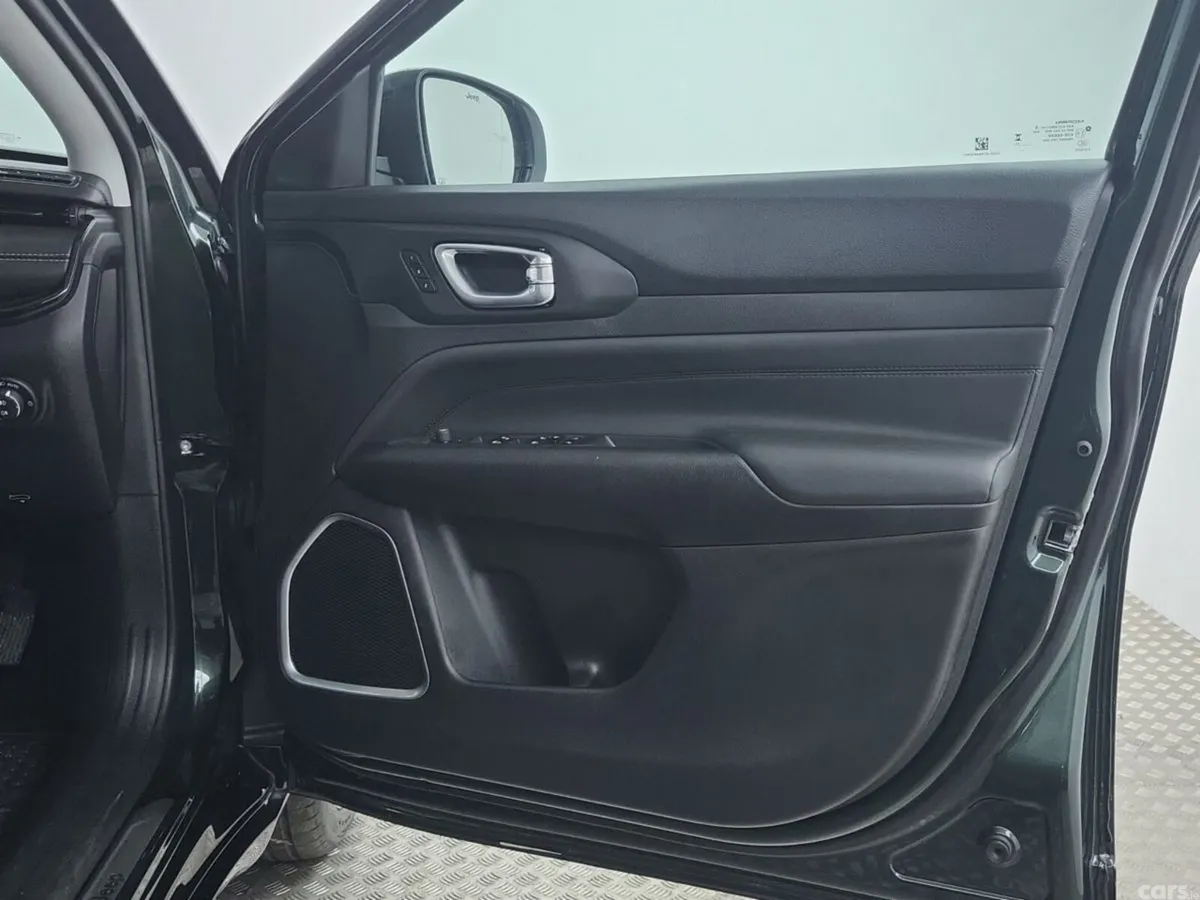 Jeep Compass SUV, Petrol Plug-in Hybrid, 2026, Green