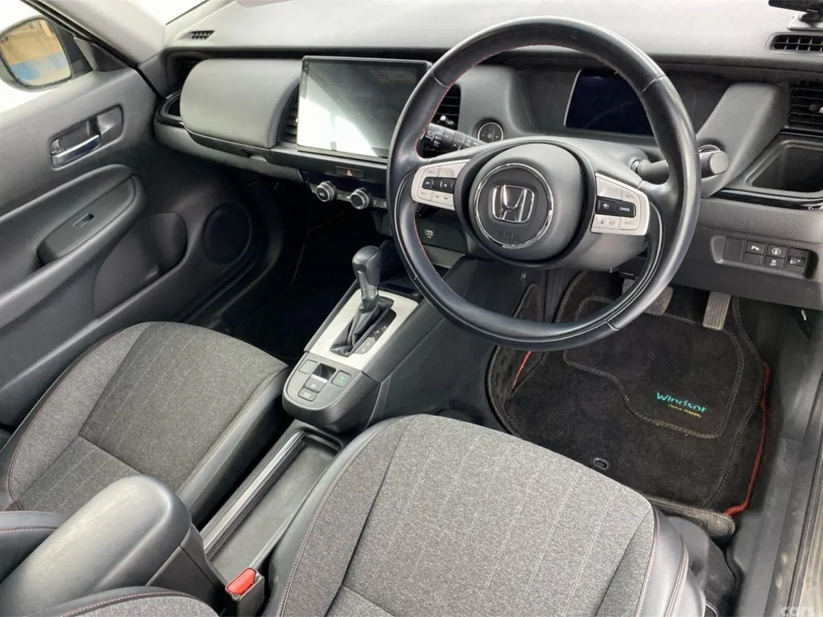 Honda Fit Hatchback, Petrol Hybrid, 2022, White