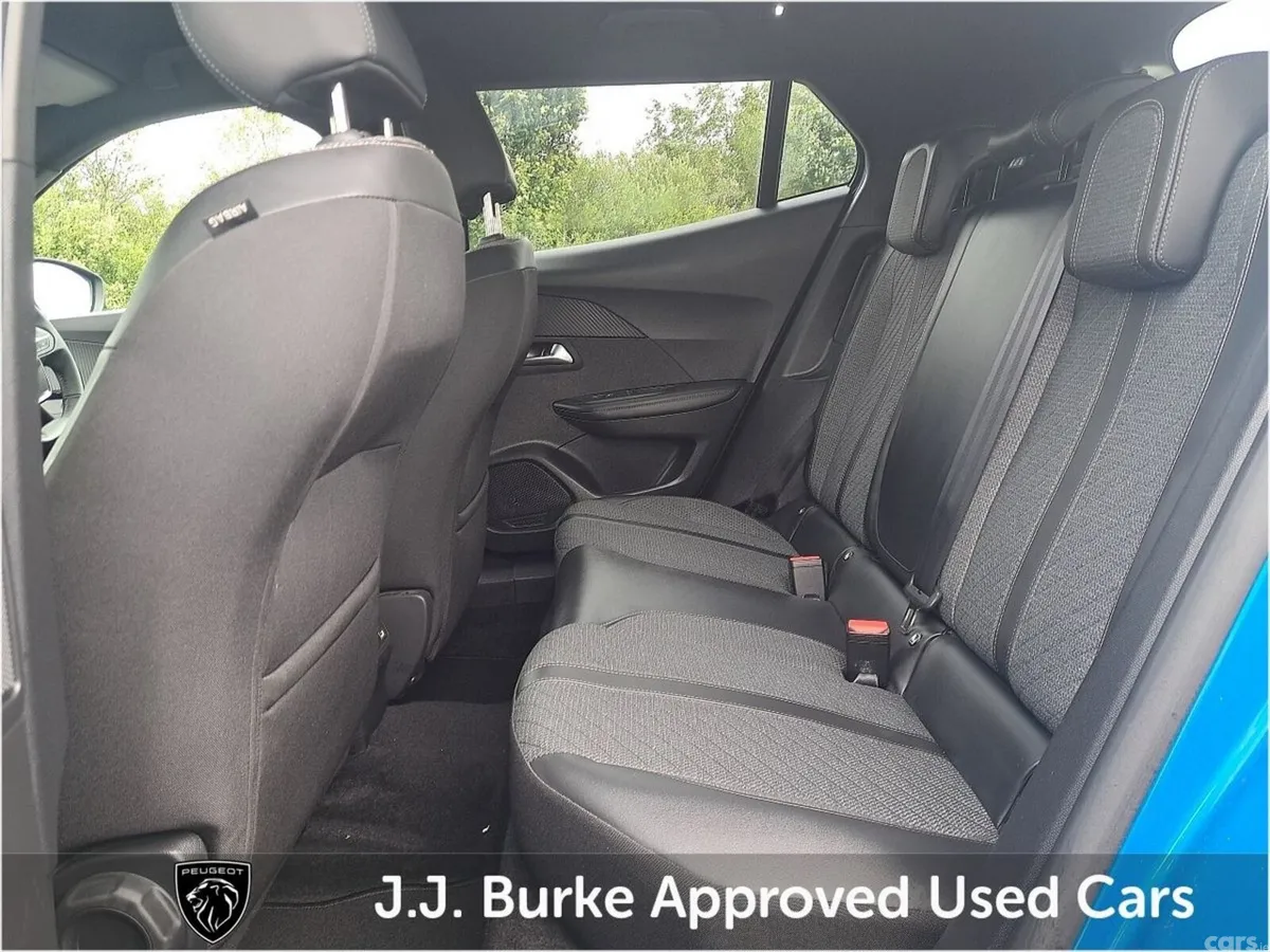 Peugeot 2008 MPV, Electric, 2024, Blue