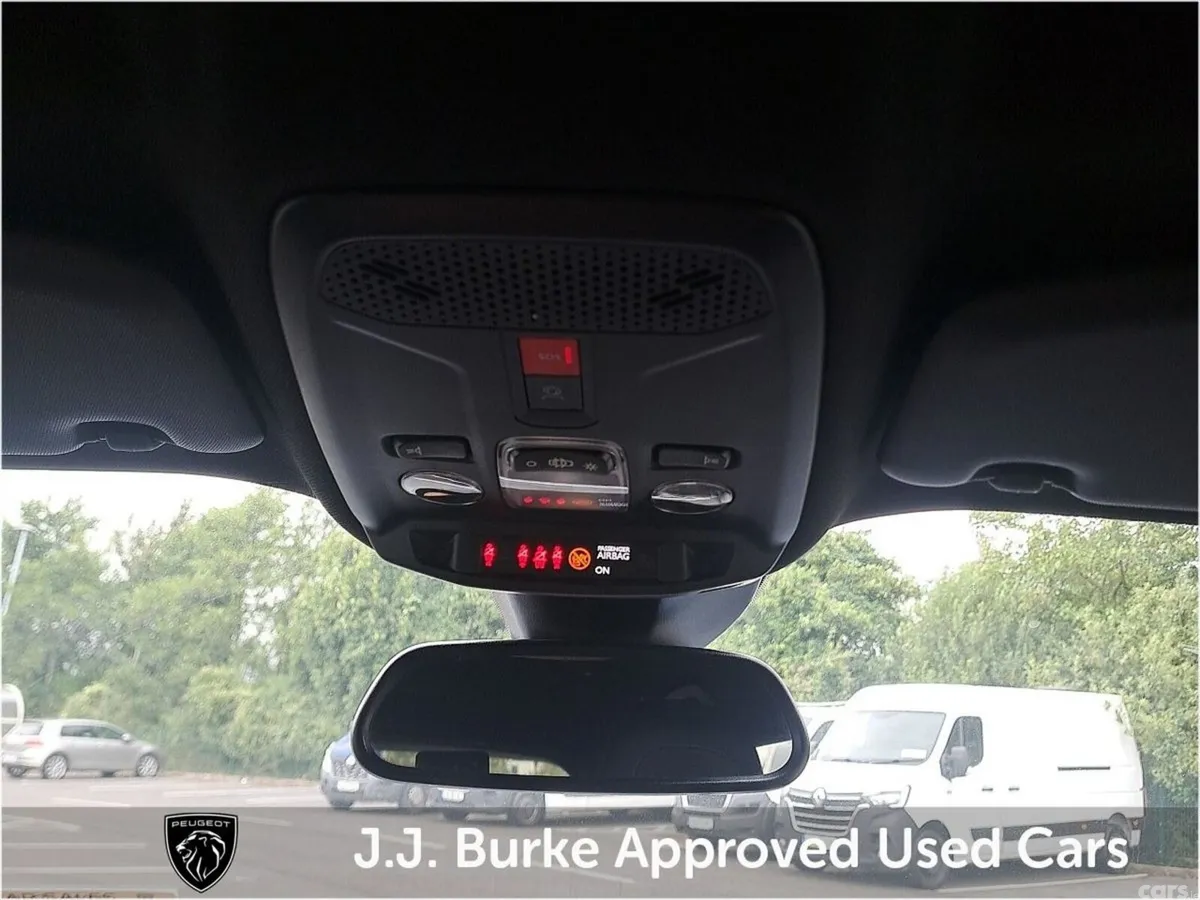 Peugeot 2008 MPV, Electric, 2024, Blue