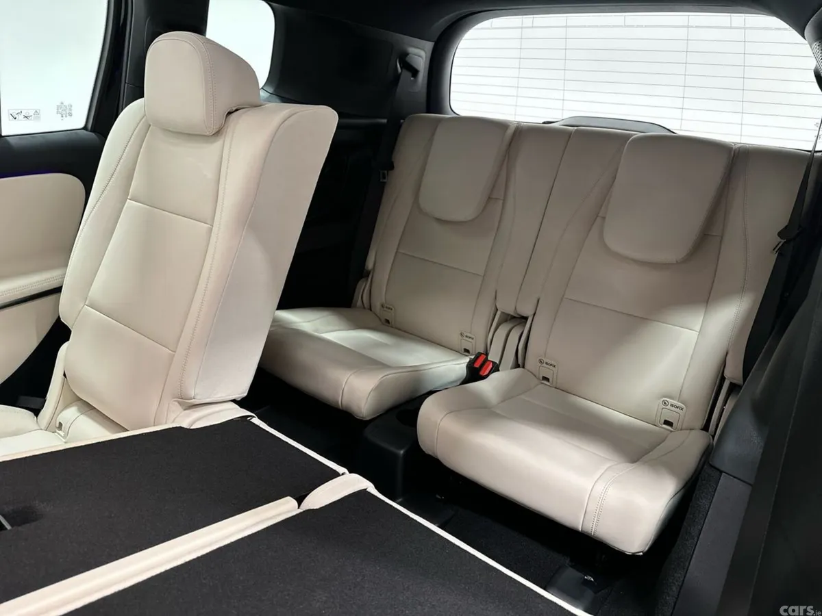 Mercedes-Benz GLB SUV, Electric, 2026, Black